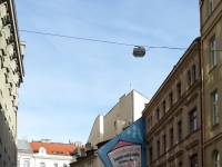 Прага, картинка на доме