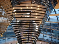 Конус в куполе Рейхстага