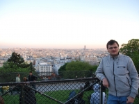 Я один из кучи туристов в Париже